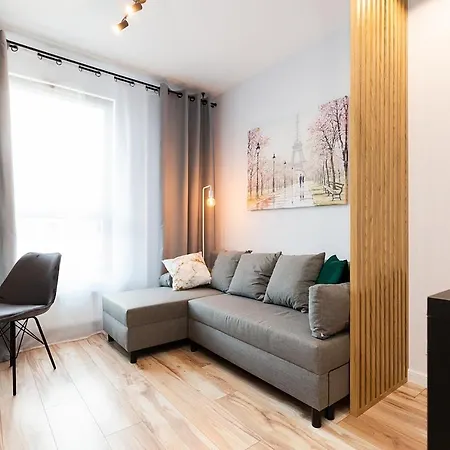 Apartment Easy & Comfortable, Very Close To The Center *