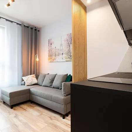 Easy & Comfortable, Very Close To The Center Apartament *